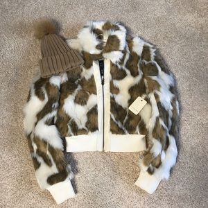 love h81 faux fur coat Forever 21 w Pom Beanie Hat